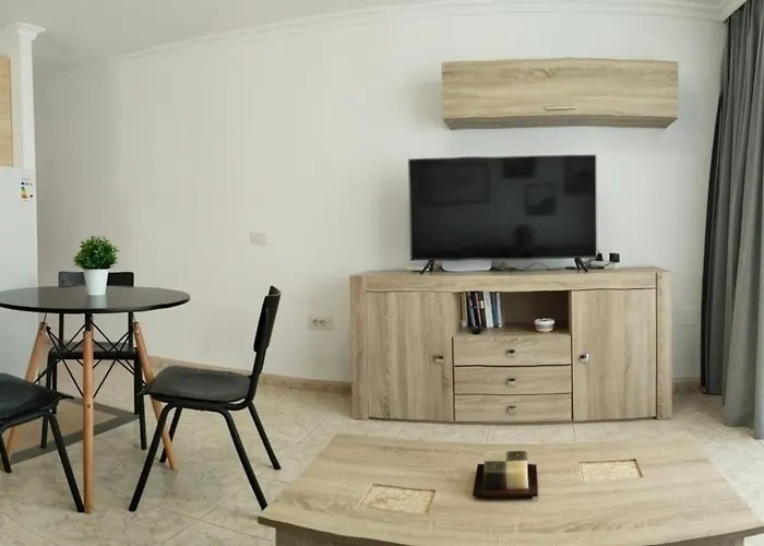 Juncos 401 Maspalomas * Плайя-дель-Инглес